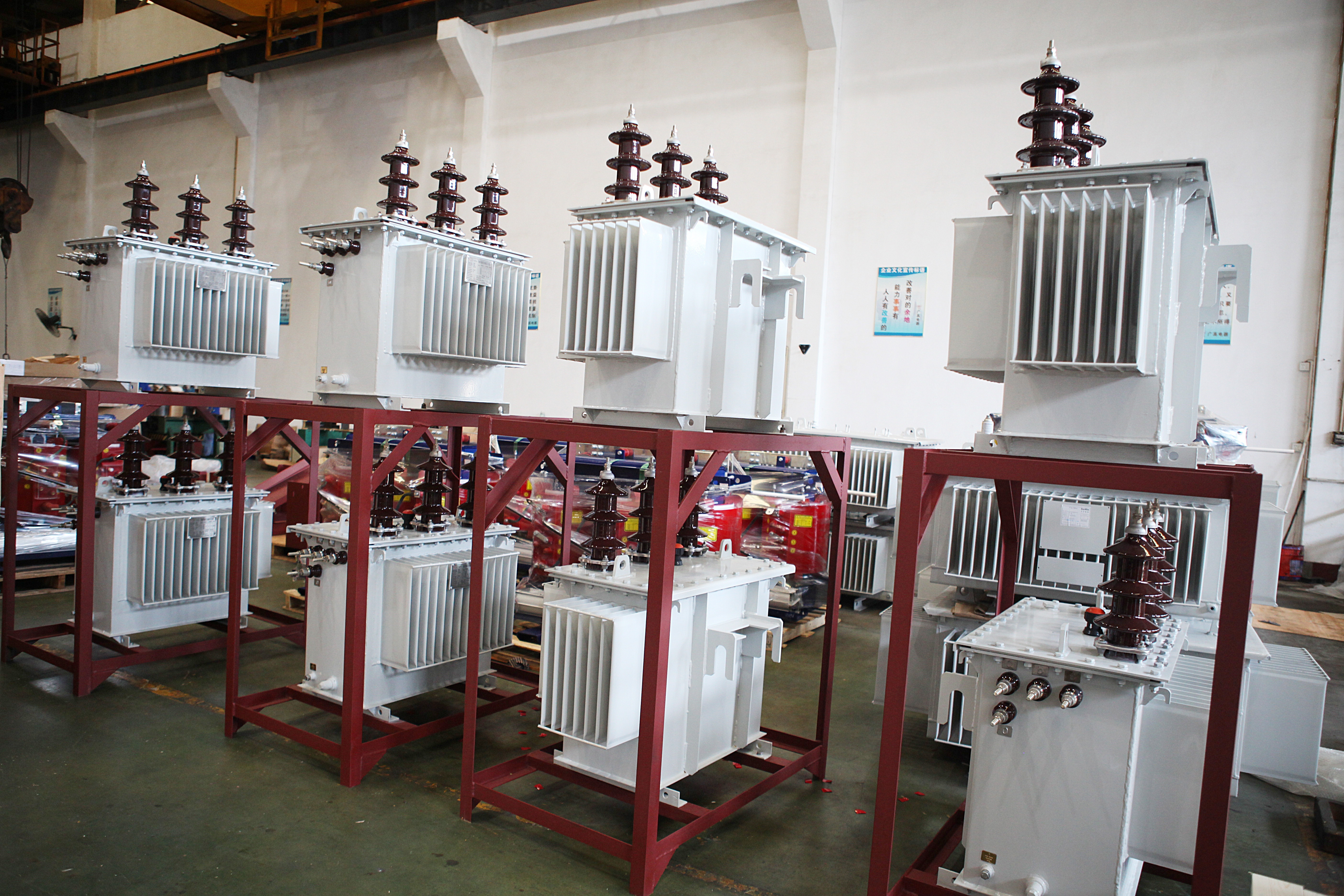 คุณภาพ เครื่องแปลงกระจายไฟที่ติดขั้วขั้วขั้วขั้วขั้วขั้วขั้วขั้ว โรงงาน